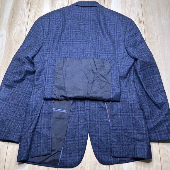 Armani Collezioni Men's Blue Checked Notch Lapel Two-Button Suit Jacket Size 50 - Picture 2 of 12